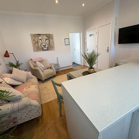 Flat In The Heart Of Leigh On Sea Less Than 2 Miles From The Beach Southend-on-Sea Eksteriør bilde